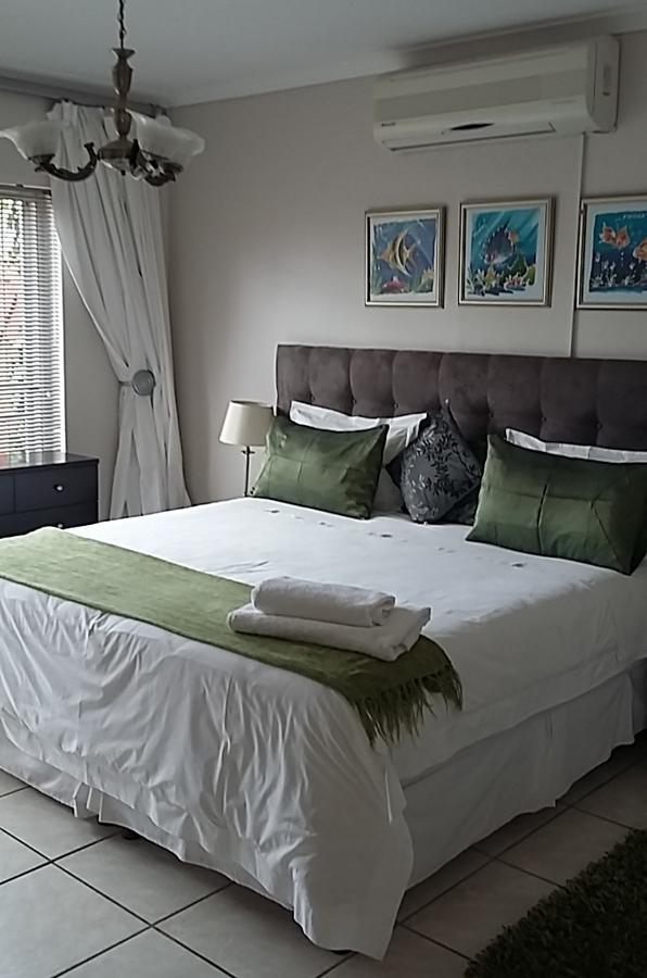 Scorpio Guest House Vredenburg Ngoại thất bức ảnh